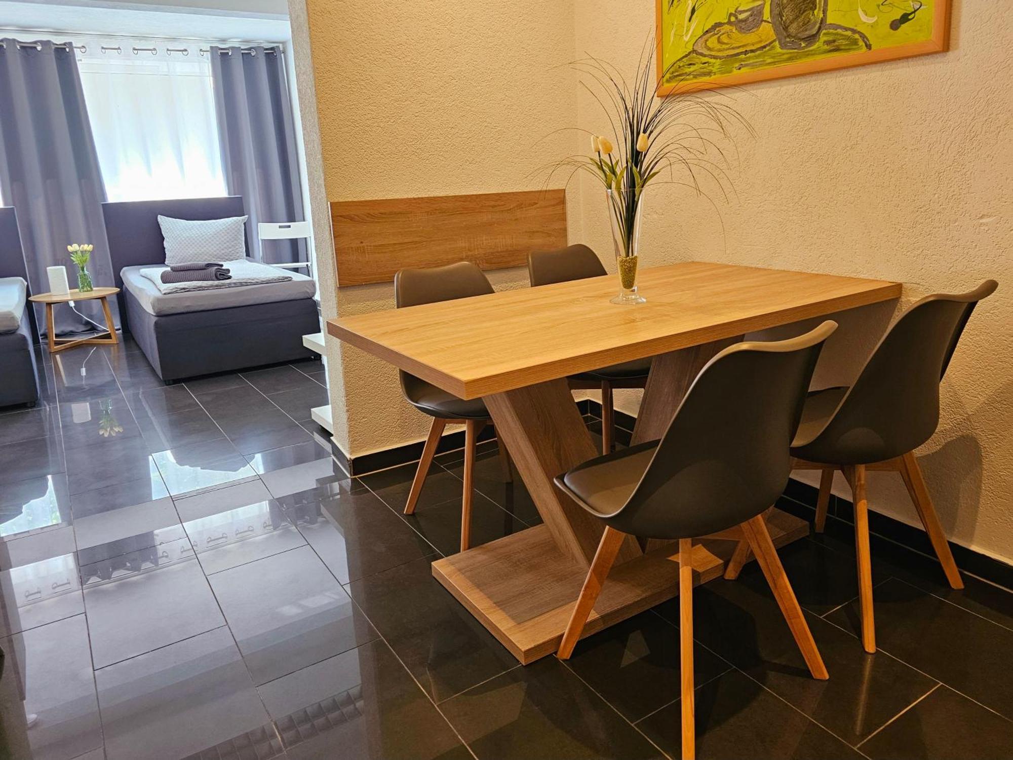 Gaesteappartement Viktoria Sinsheim Eksteriør billede